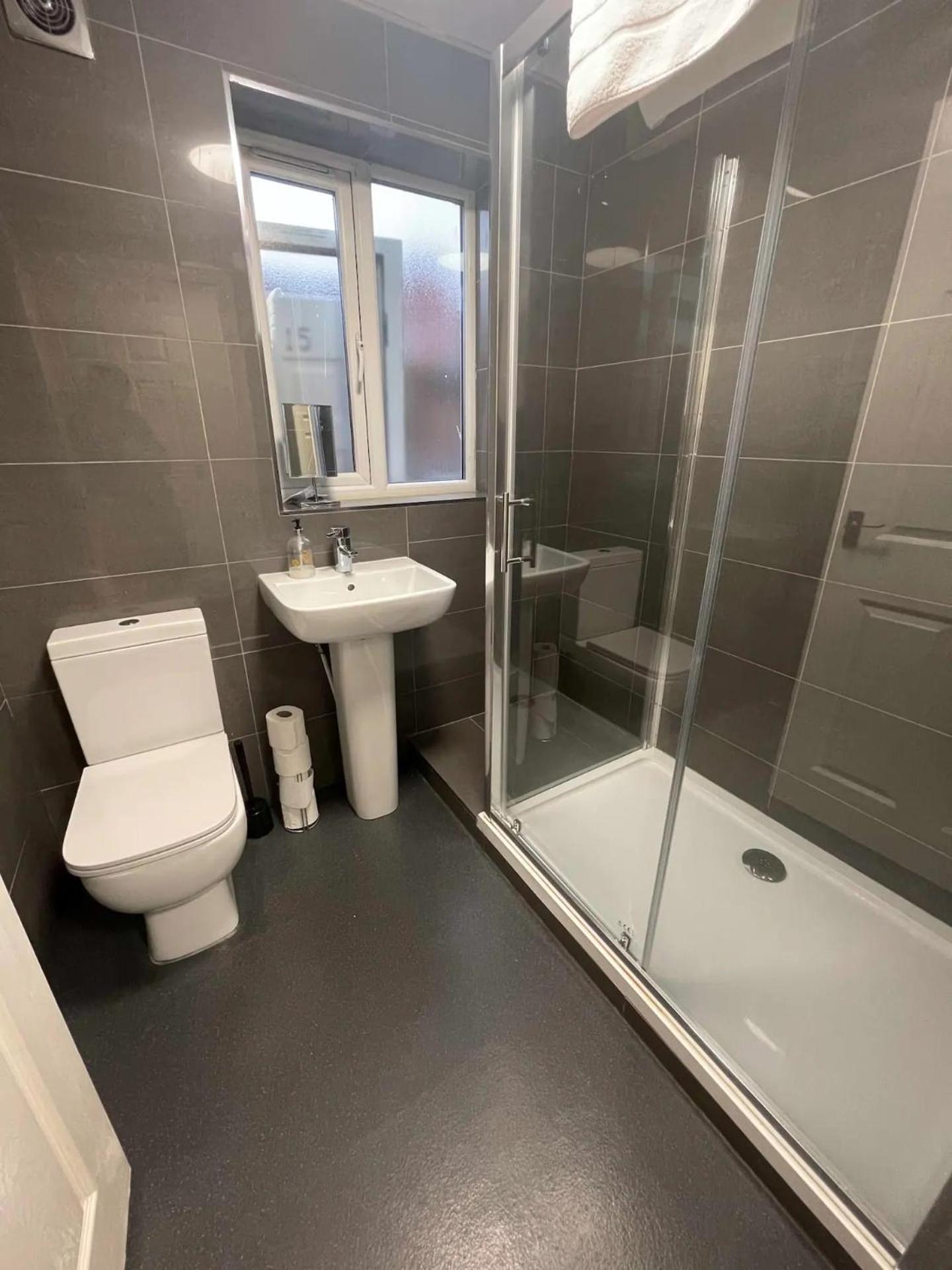 Ryan I Air I Bnb - 147-153 Mill Street - Free Parking ليفربول المظهر الخارجي الصورة